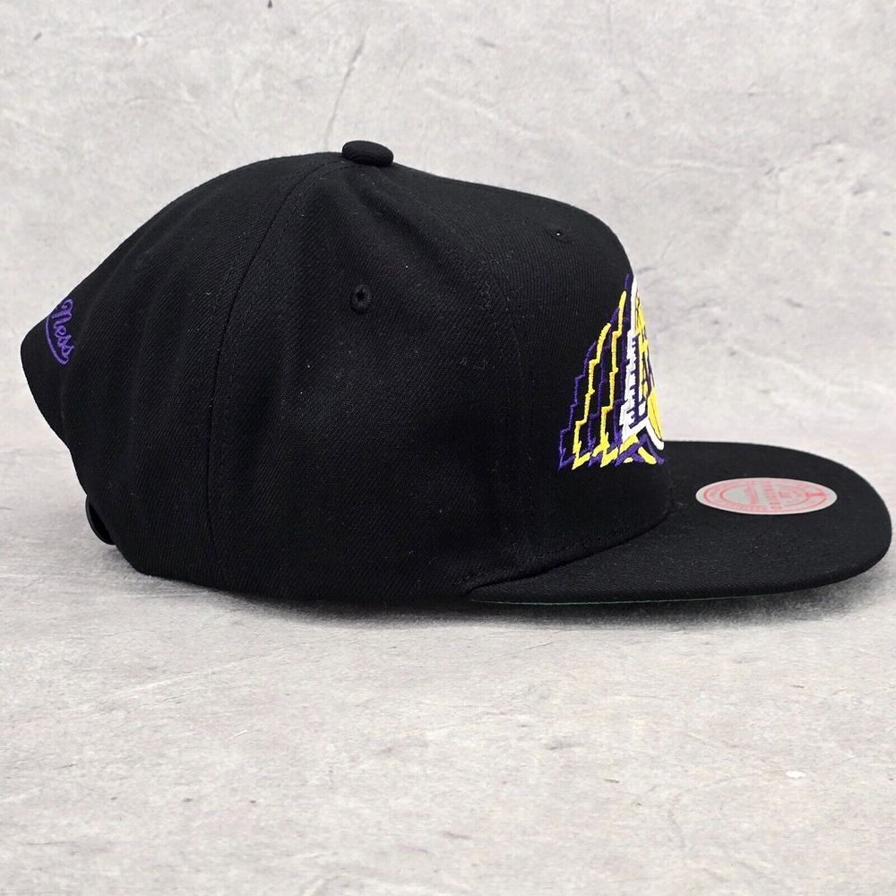 Mitchell & Ness Los Angeles Lakers Vibes Cap Black & Purple Snapback Hat‎ - Picture 3 of 14